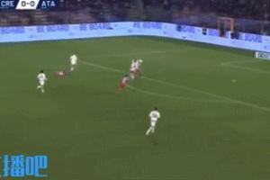 逼平亚特兰大！38岁瓦尔迪补射打进意甲生涯首球，连续空翻庆祝