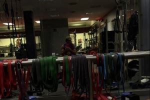 亚马尔更新社媒,晒自己在健身房锻炼照片 亚马尔更新社媒,晒自己在健身房锻炼照片