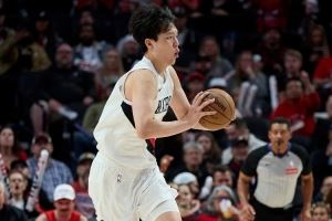 媒体人：杨瀚森还有很多需要提升的东西 接下来继续去G联赛磨练